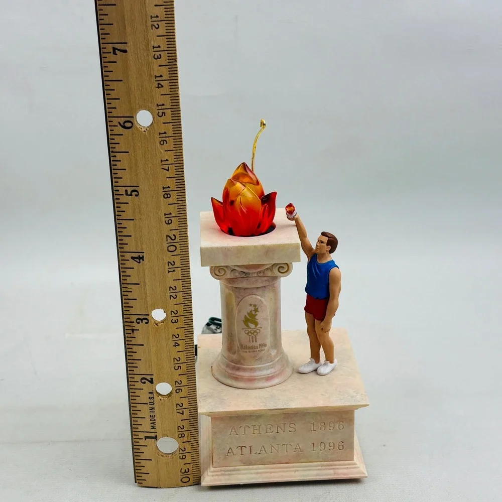 Hallmark Lighting the Flame 1996 Atlanta Olympics Ornament‎ Lights Music
